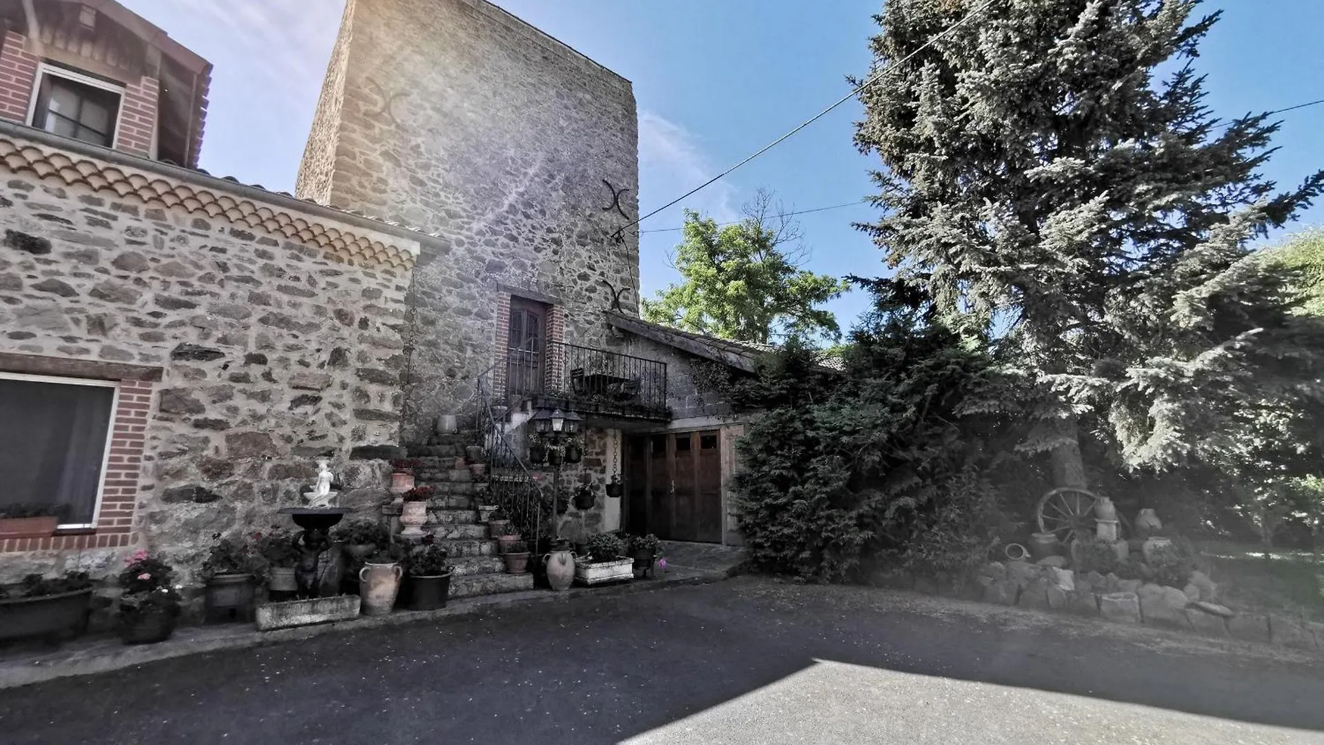 Gite Authentique Pour 2-3 Pers. Avec Cour, Terrain Et Peche, A Proximite De Brioude Et Blesle - Fr-1-582-353 Lorlanges 0*,
